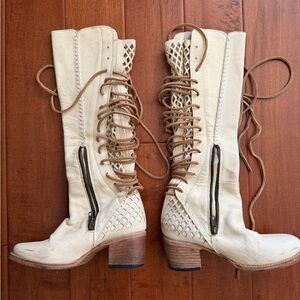 Free Bird Carver Women's Cream Lace-Up Boots 7.5